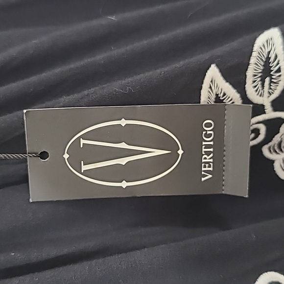 *NWT* VERTIGO Black w/White Embroidery Sleeveless Dress, size Large (runs small) - Picture 3 of 7